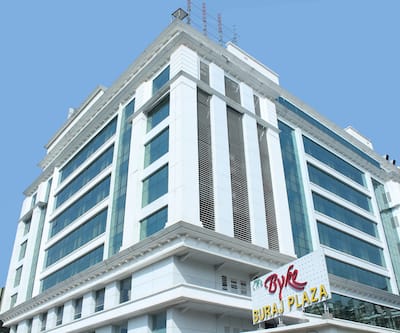 https://imgcld.yatra.com/ytimages/image/upload/t_hotel_yatra_city_desktop/v1469782530/Domestic Hotels/Hotels_Thane/The Byke Suraj Plaza-Thane/01_-_Hotel_Exterior.jpg